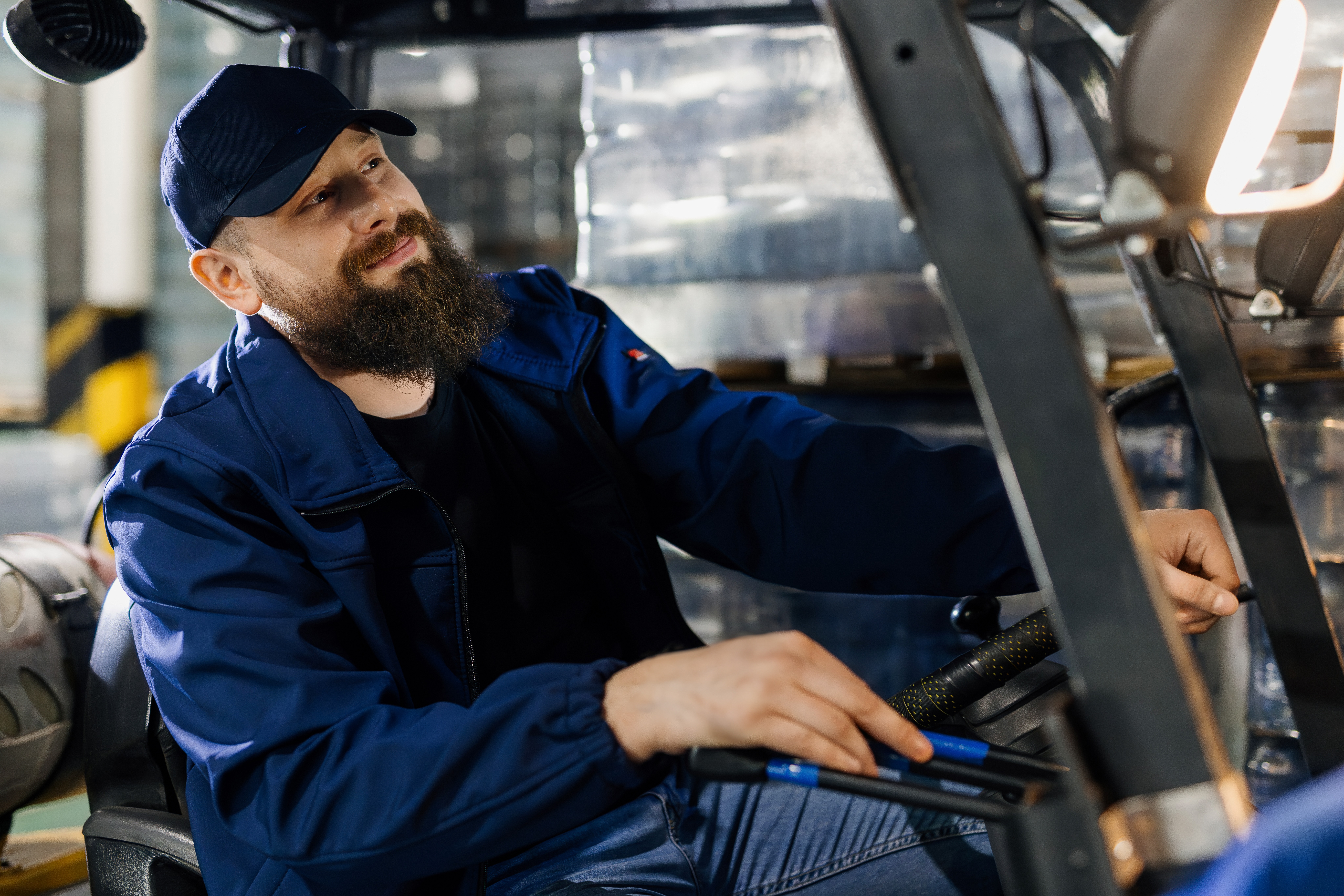 Водитель вилочного погрузчика